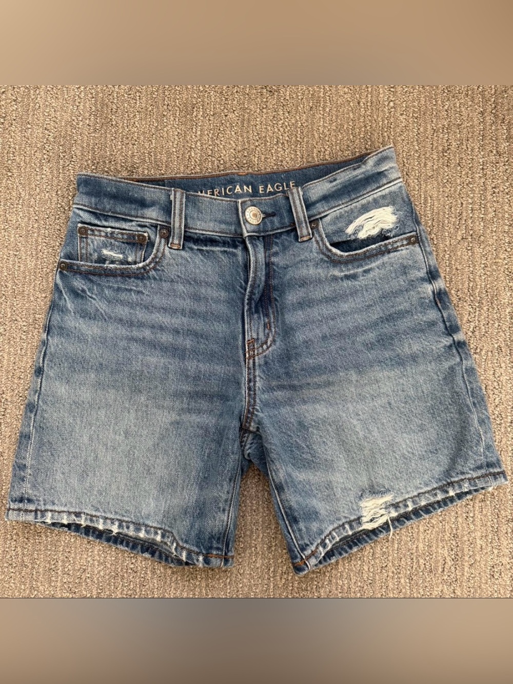 American Eagle Outfitters 90s boyfriend Bermuda blue denim shorts